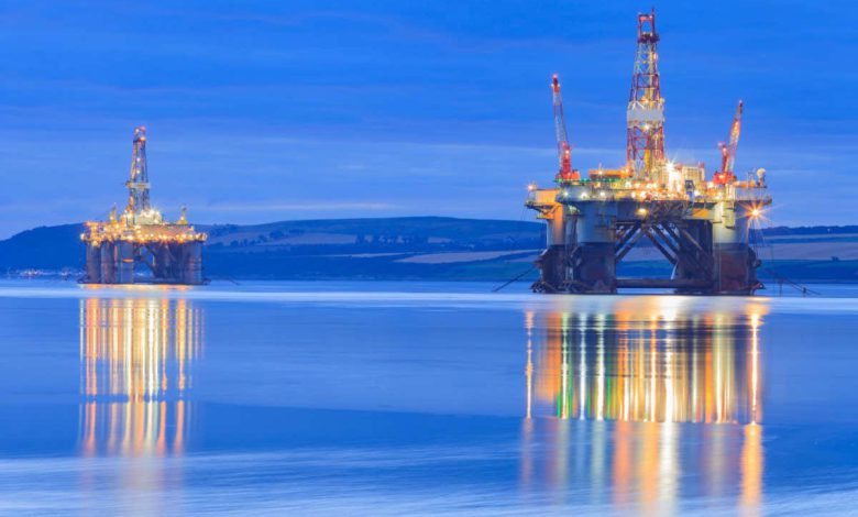 تغییرات اقلیمی: مشاوران بریتانیا خواستار محدودیت های شدیدتر در پروژه های جدید نفت و گاز هستند